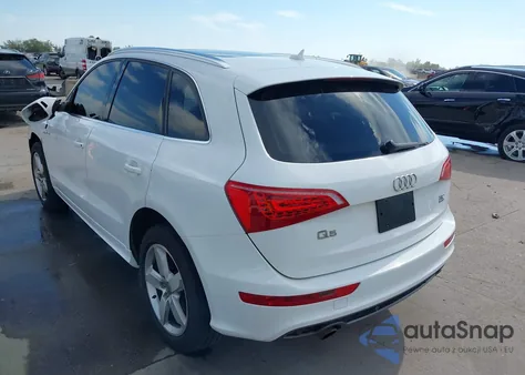 2012 Audi Q5 3.2 Premium z USA, uszkodzony, nr VIN WA1WKAFP2CA058909
